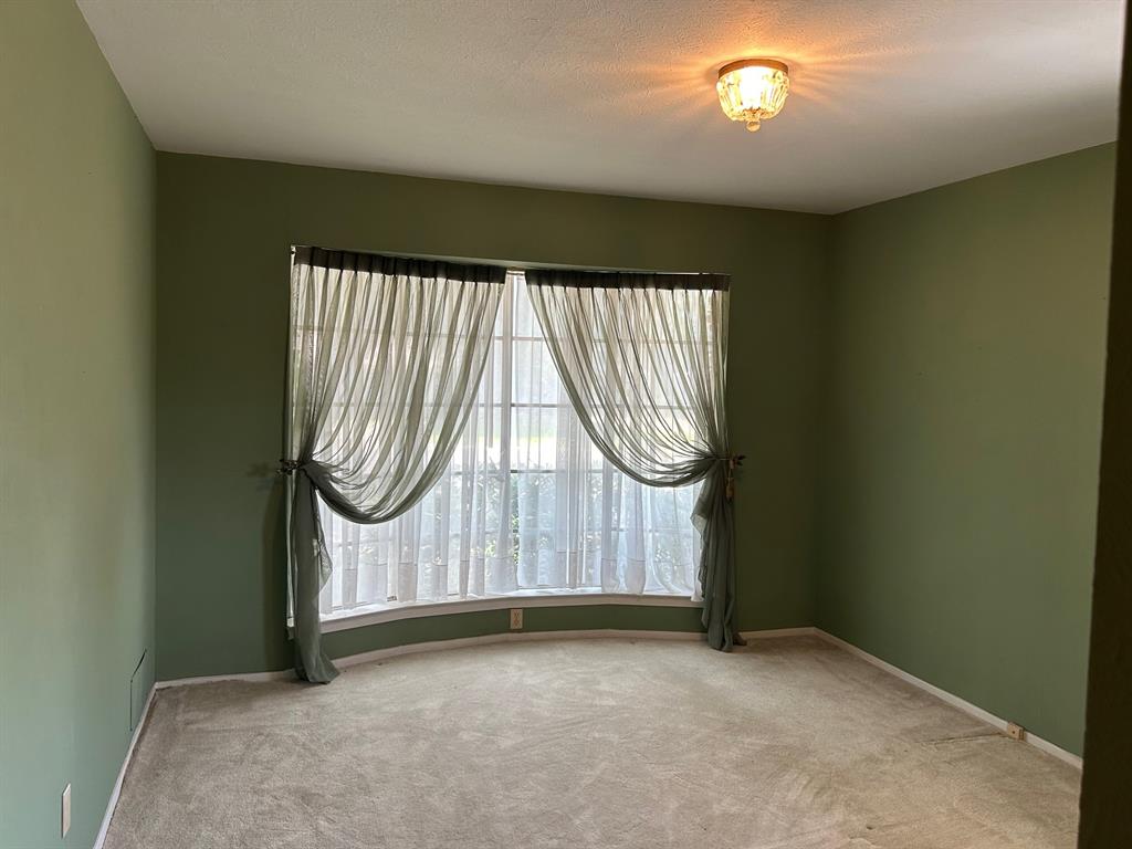 Russ Lo Valley Add - Residential