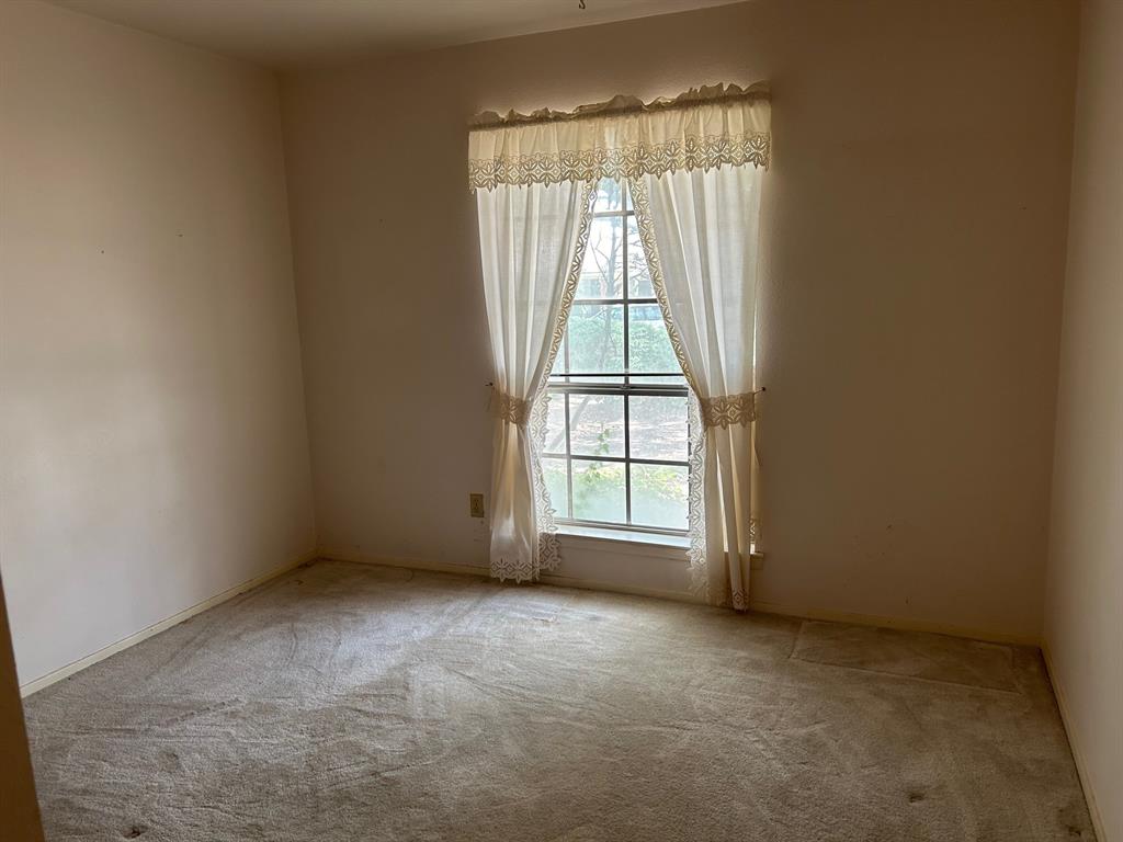 Russ Lo Valley Add - Residential