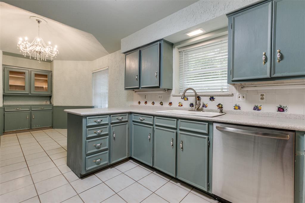 1614 Windsong Trail