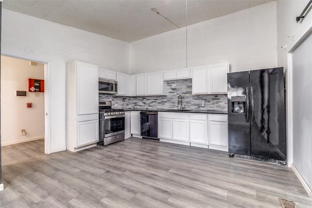 Glen Oaks - Residential