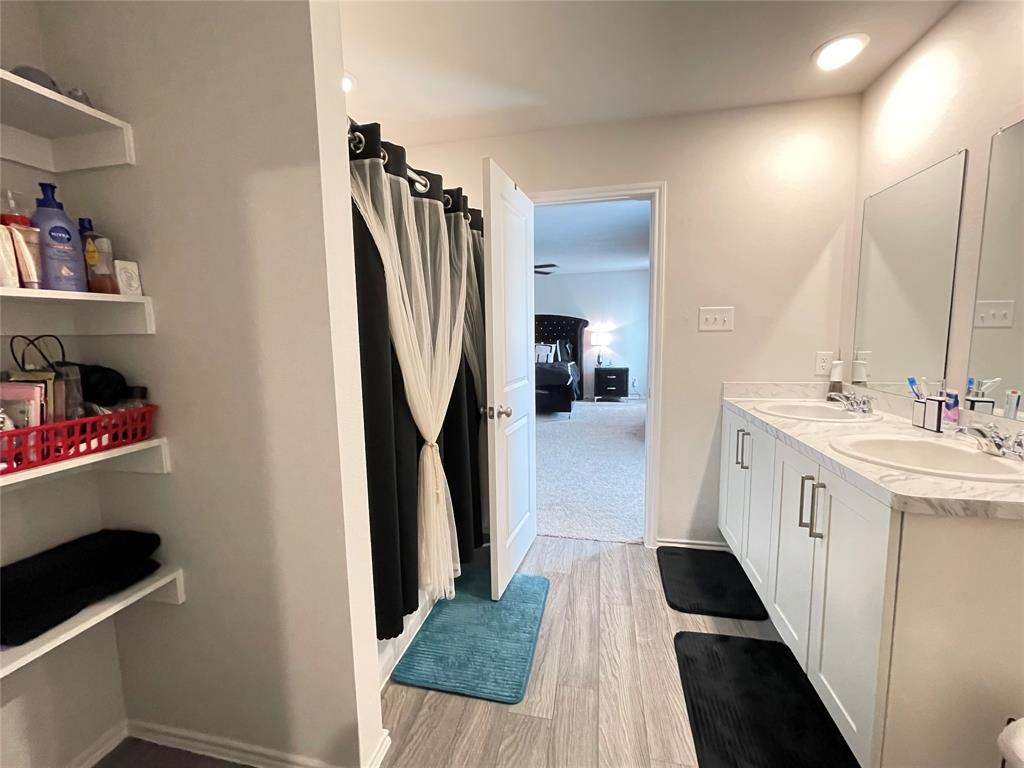 RIVER OAKS AT SAWMILL ROAD - Residential