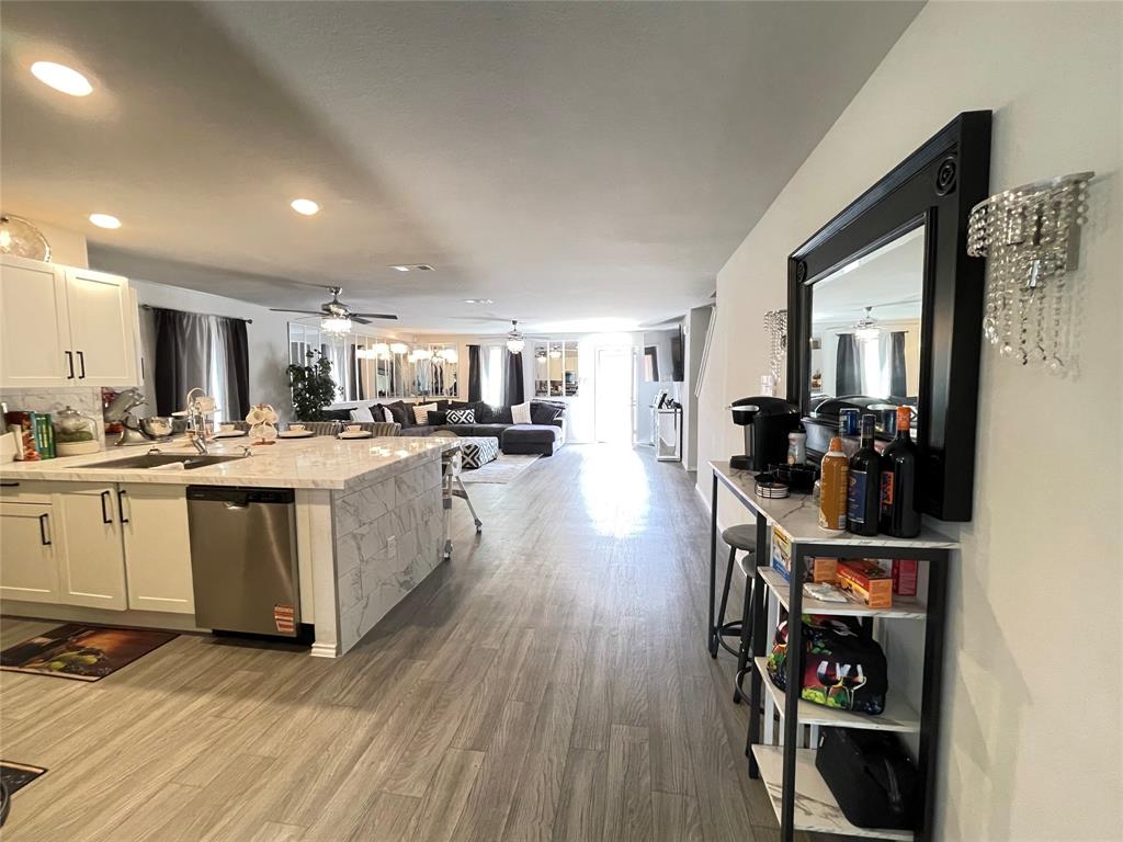 RIVER OAKS AT SAWMILL ROAD - Residential