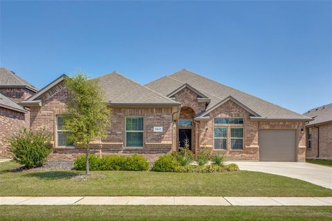 Photo of 7817 Bella Way, Arlington, TX 76001 (MLS # 21223108)