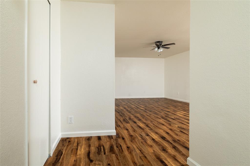 2933 Nueva Tierra Street