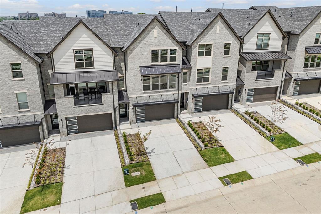 1349 Linkside Drive