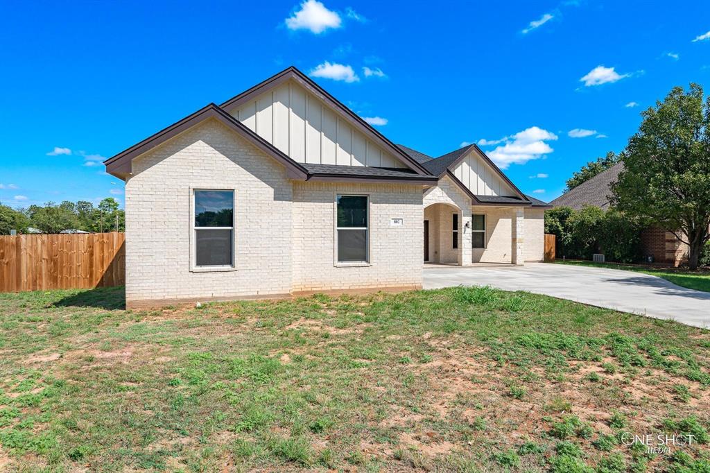802 Waters Edge Drive