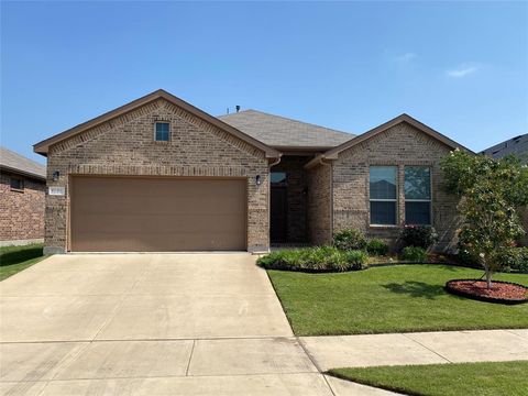 1037 Madelia Avenue Fort Worth TX 76177