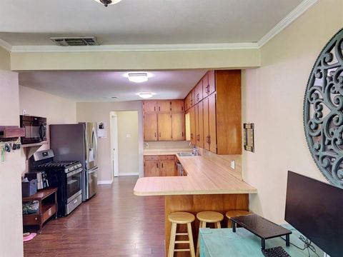 Tiny photo for 634 Oak Ridge Lane, Irving, TX 75061 (MLS # 21198338)