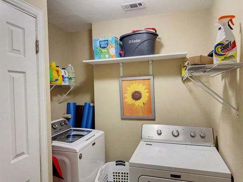 Tiny photo for 634 Oak Ridge Lane, Irving, TX 75061 (MLS # 21198338)