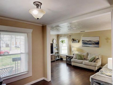 Tiny photo for 634 Oak Ridge Lane, Irving, TX 75061 (MLS # 21198338)