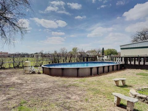 Tiny photo for 634 Oak Ridge Lane, Irving, TX 75061 (MLS # 21198338)