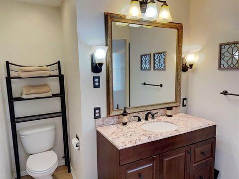 Tiny photo for 634 Oak Ridge Lane, Irving, TX 75061 (MLS # 21198338)