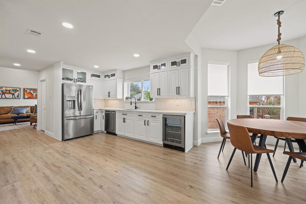 1607 Amesbury Lane