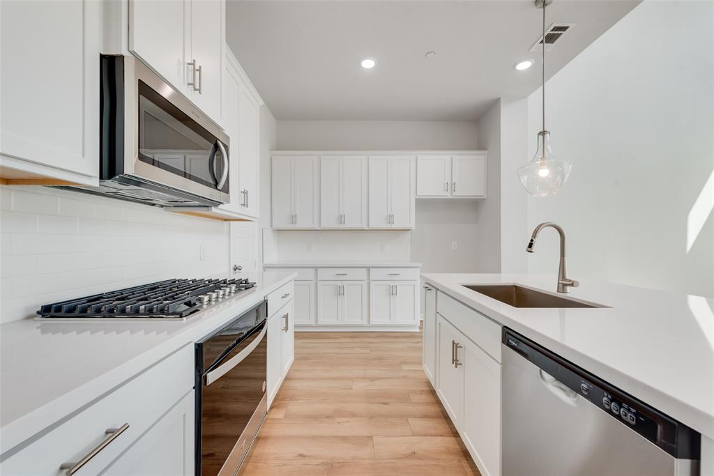 Wade Settlement - Residential