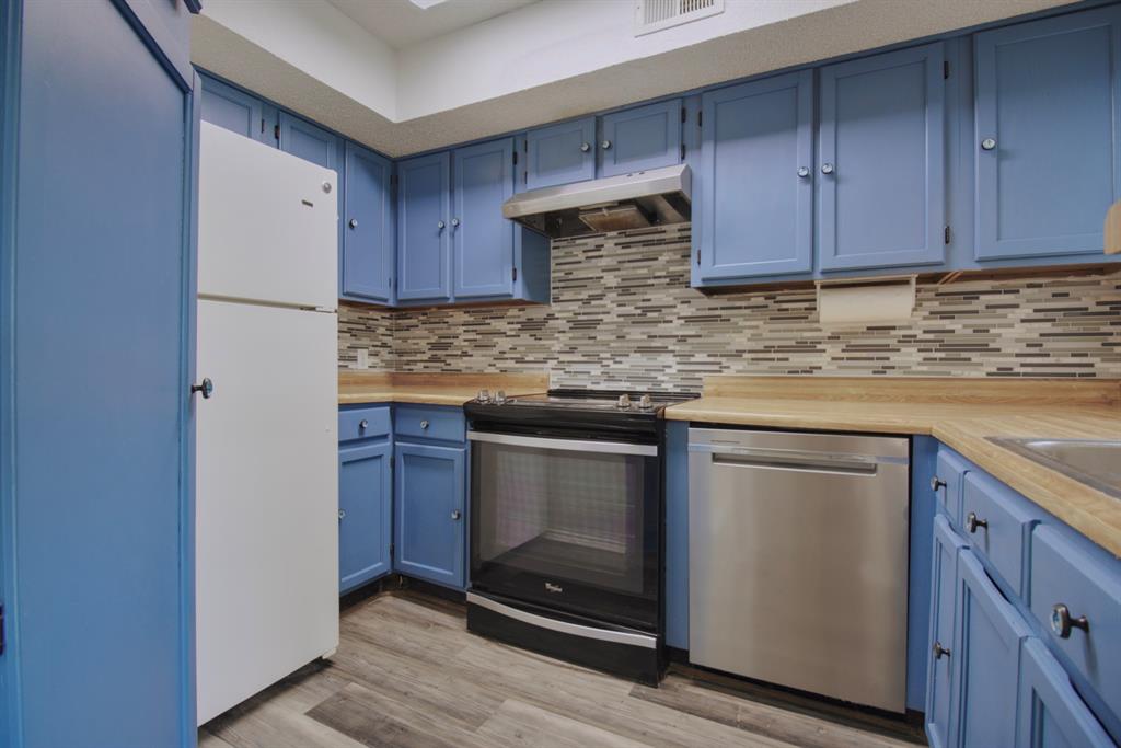 2301 Basil Drive F211