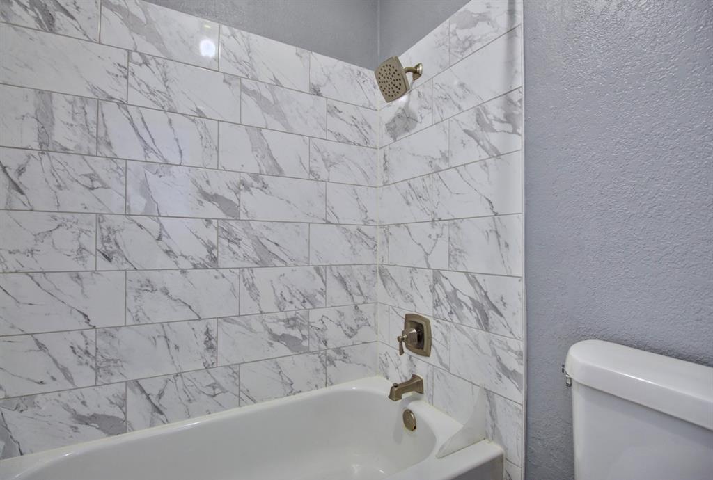 Arlington Oaks Condo - Residential