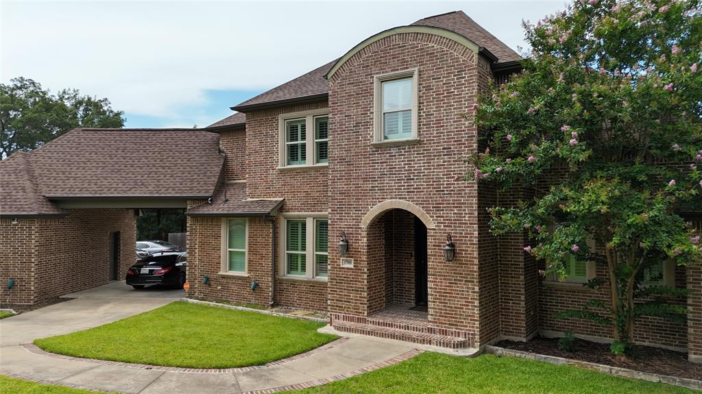1700 Windmill Circle