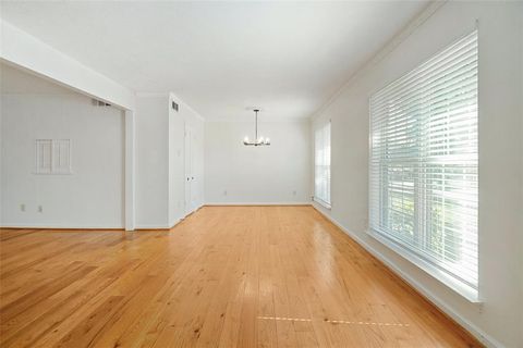 Tiny photo for 7329 Dalewood Lane, Dallas, TX 75214 (MLS # 21078589)