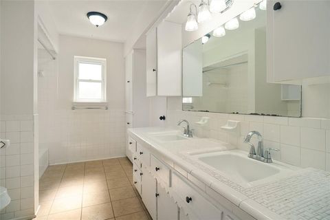 Tiny photo for 7329 Dalewood Lane, Dallas, TX 75214 (MLS # 21078589)