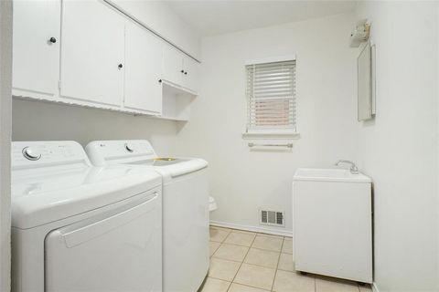 Tiny photo for 7329 Dalewood Lane, Dallas, TX 75214 (MLS # 21078589)