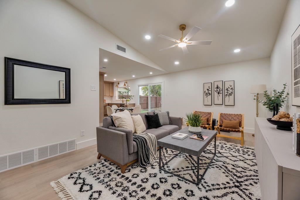 1215 Briarcove Drive