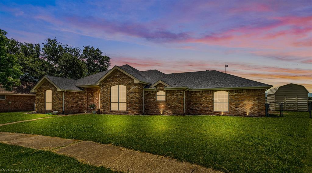 406 Mulberry Circle