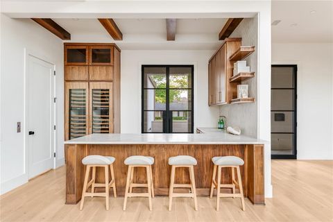 Tiny photo for 6814 Glendora Ave, Dallas, TX 75230 (MLS # 21076477)