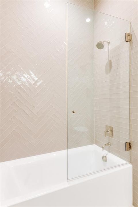 Tiny photo for 6814 Glendora Ave, Dallas, TX 75230 (MLS # 21076477)