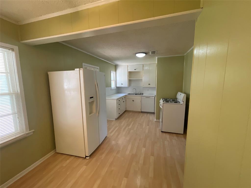 Carey Place Add - Residential Lease