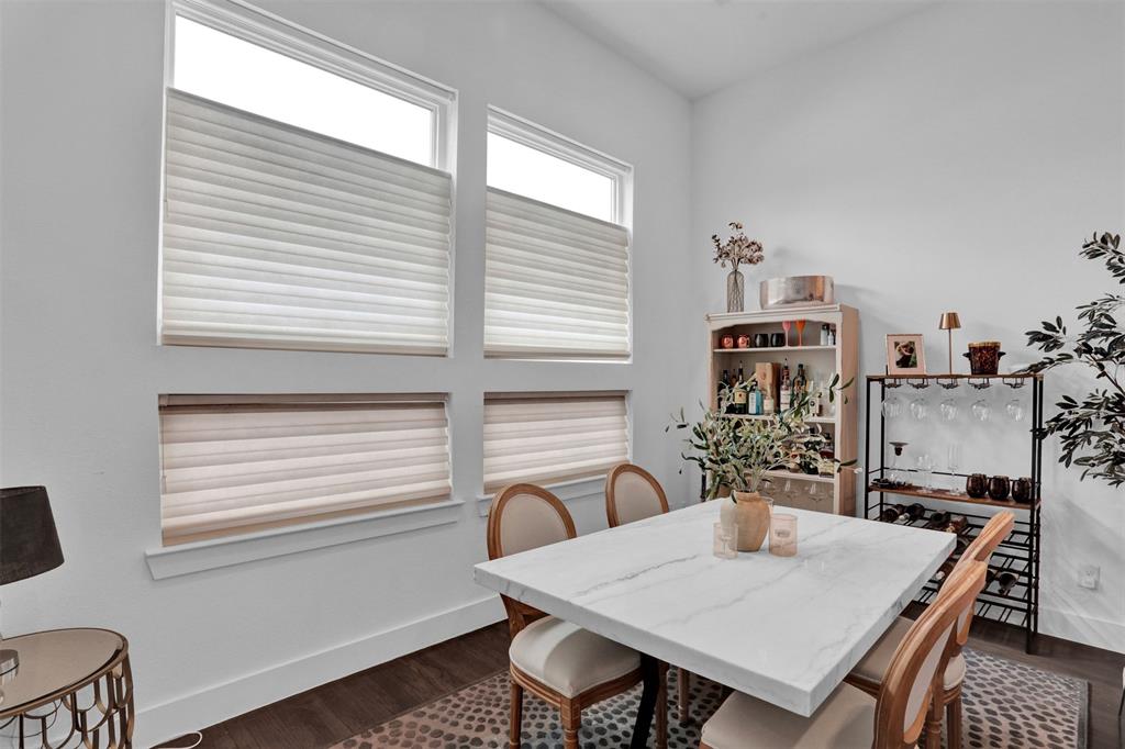 3816 Roseland Bldg C - Residential