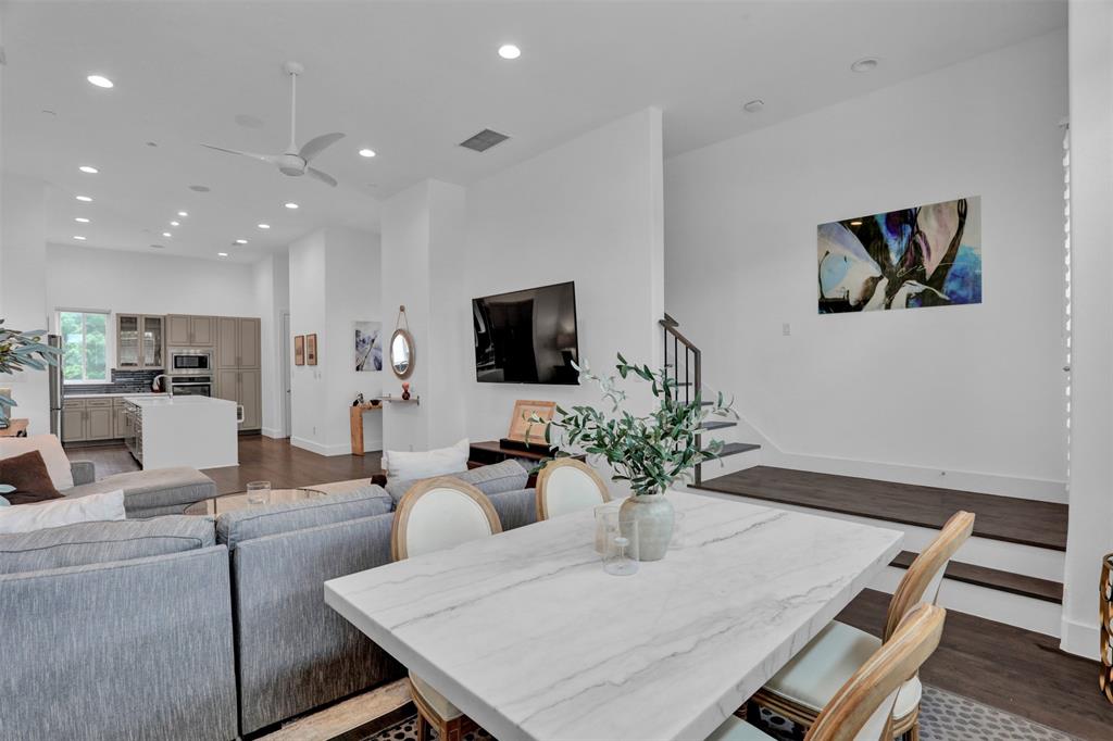 3816 Roseland Bldg C - Residential