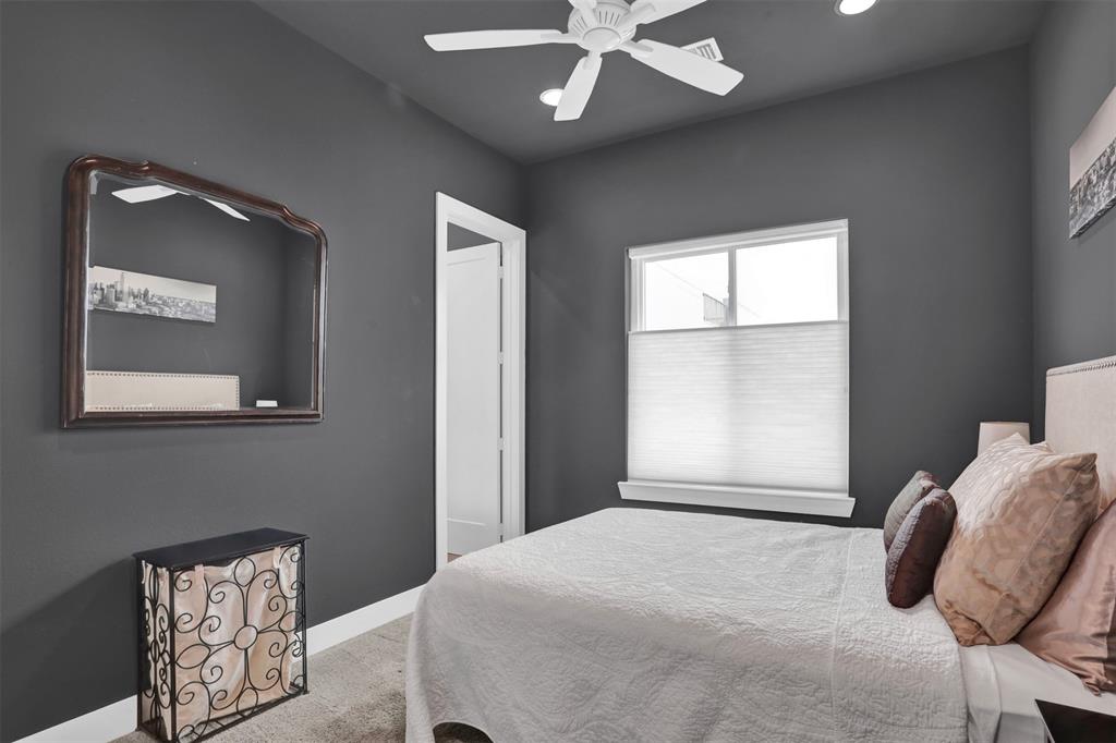 3816 Roseland Bldg C - Residential