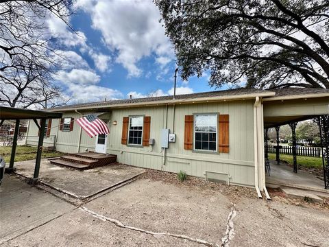 Tiny photo for 103 W Damon Street, Terrell, TX 75160 (MLS # 21196821)