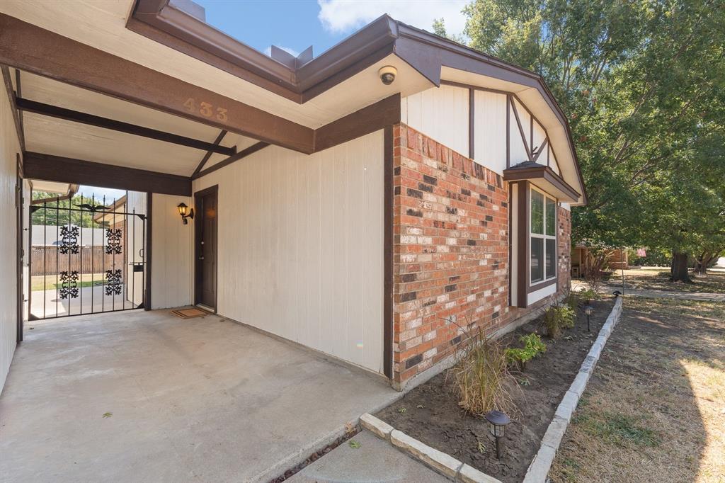 433 Black Oak Lane