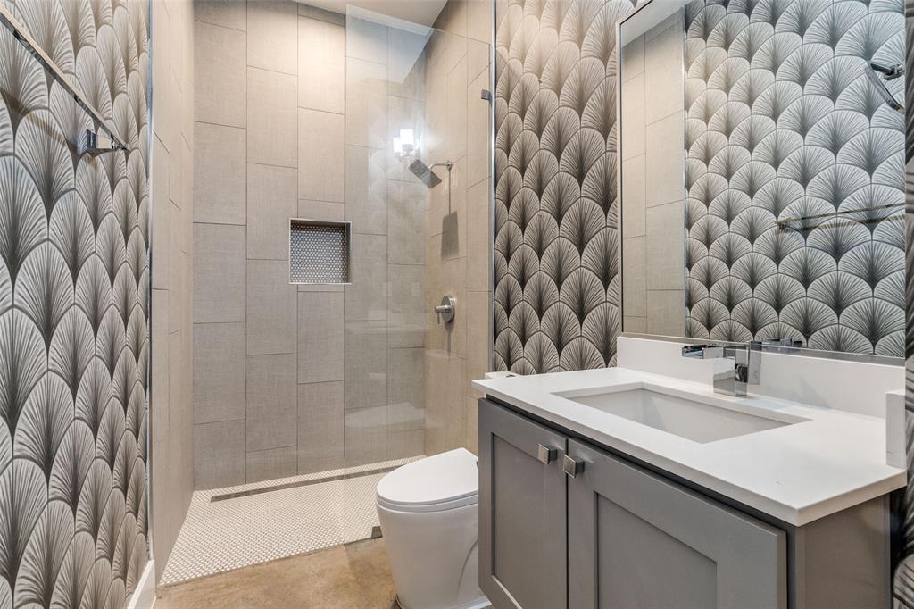 ROSS AVE - Residential