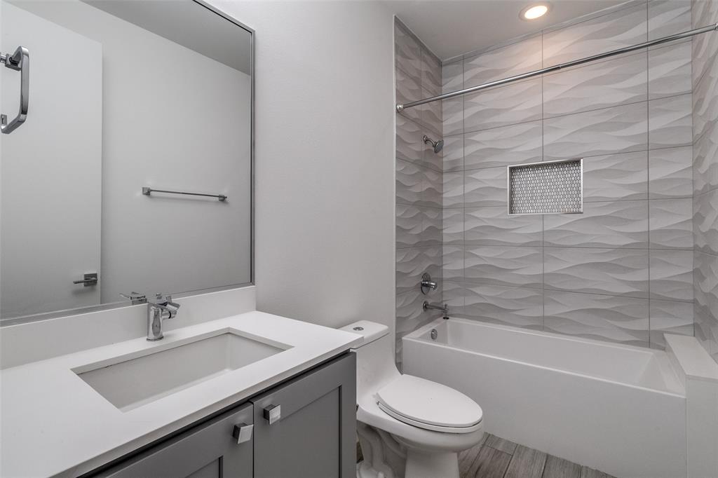 ROSS AVE - Residential