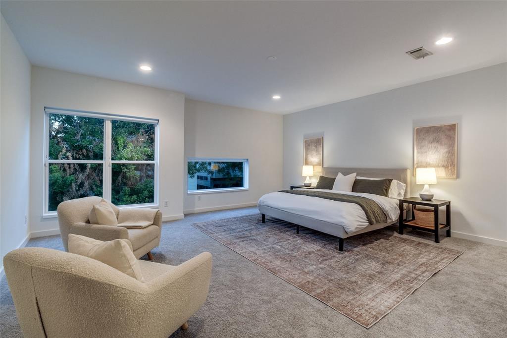 ROSS AVE - Residential