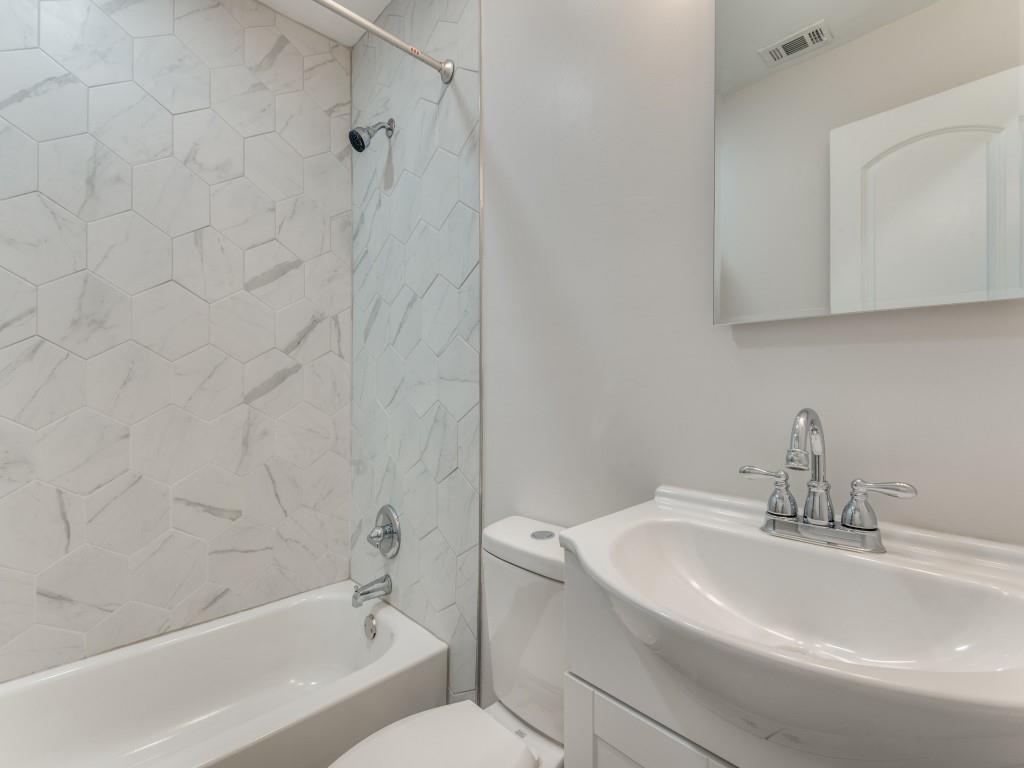 Freeway Park 01 - Residential