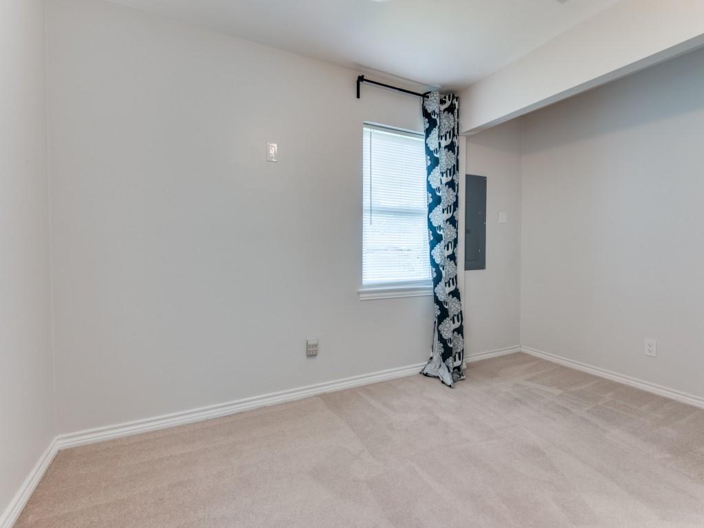 Freeway Park 01 - Residential