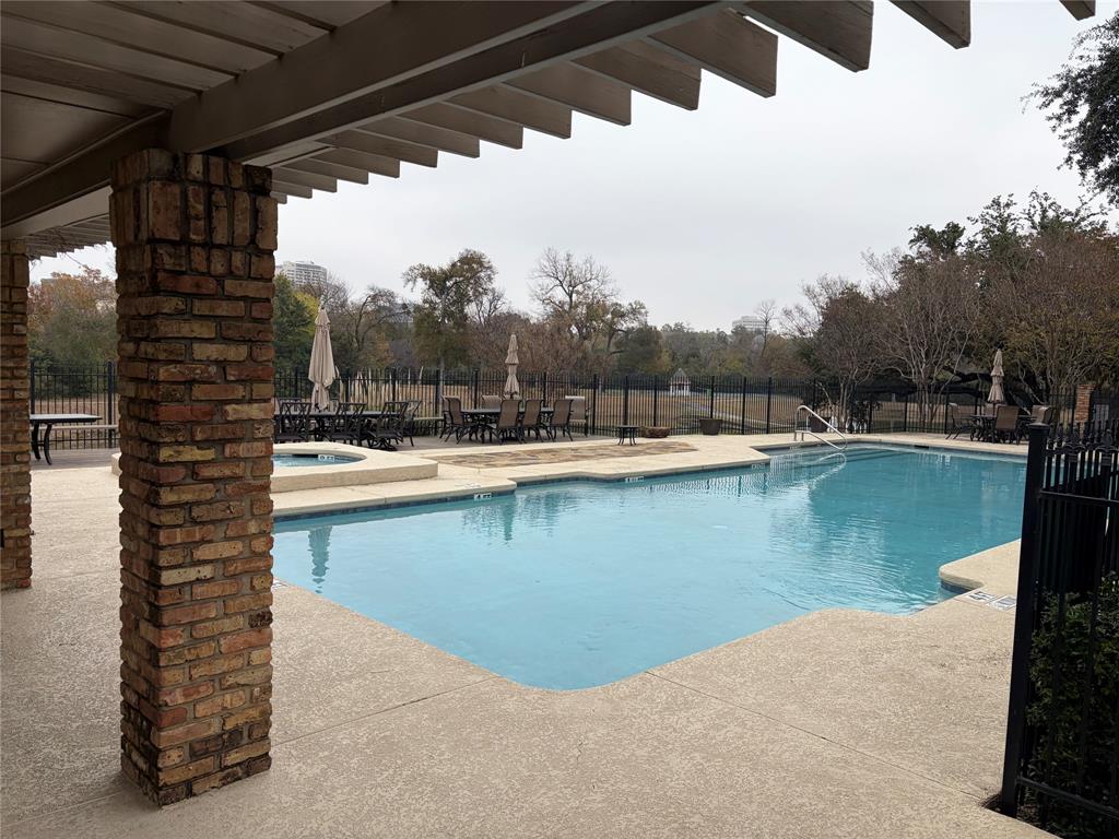 Waterford On The Park - Residential