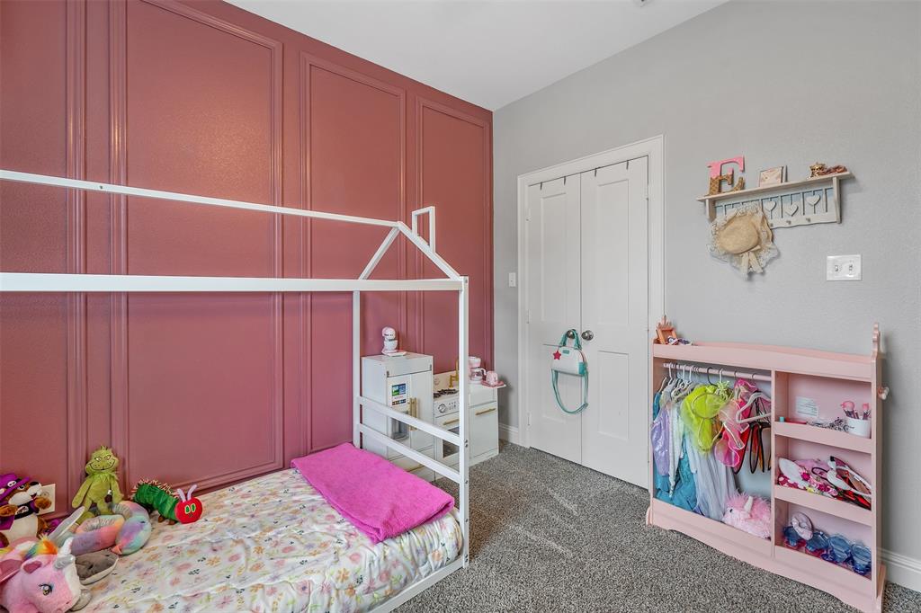 Lindsey Crossing - Residential
