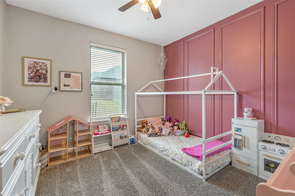 Lindsey Crossing - Residential
