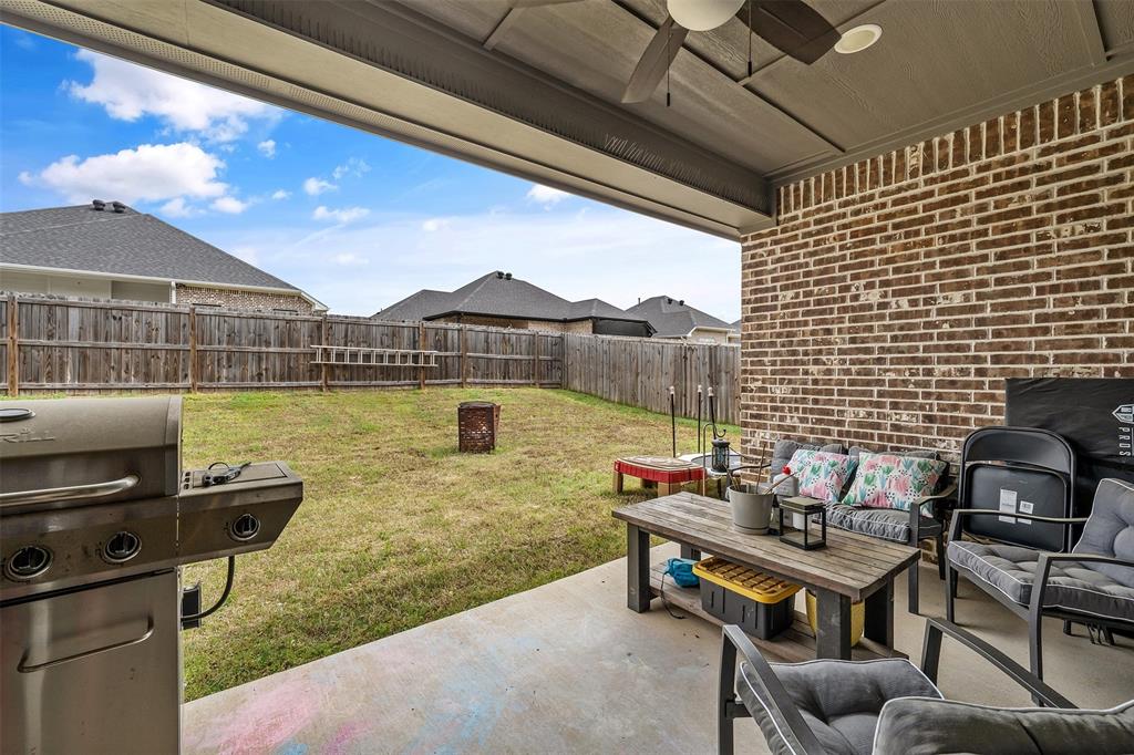 Lindsey Crossing - Residential