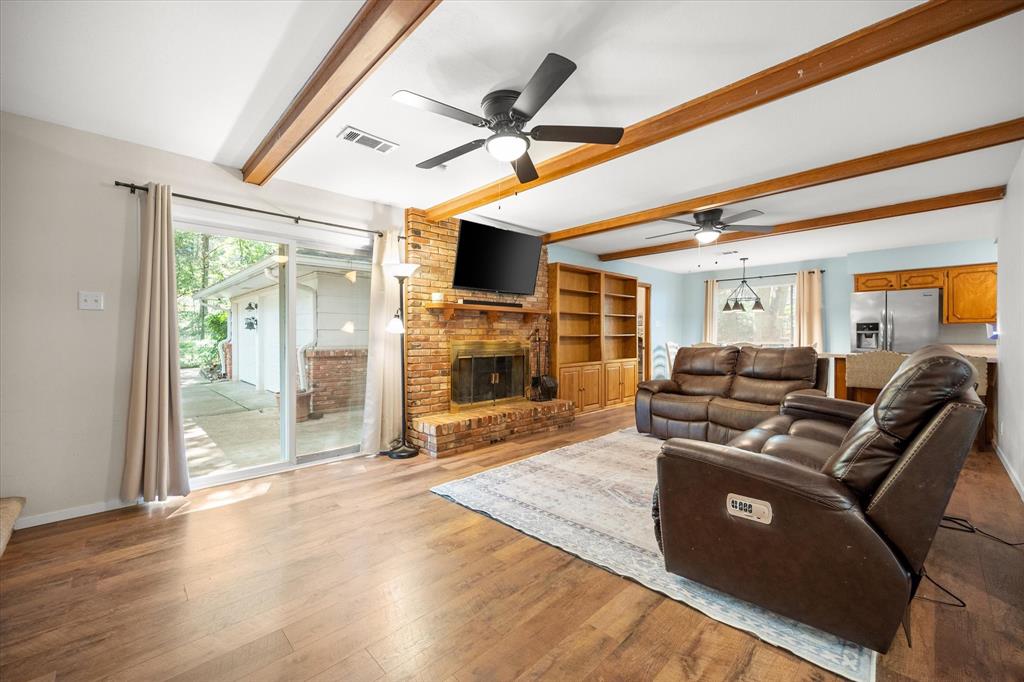 803 Live Oak Lane