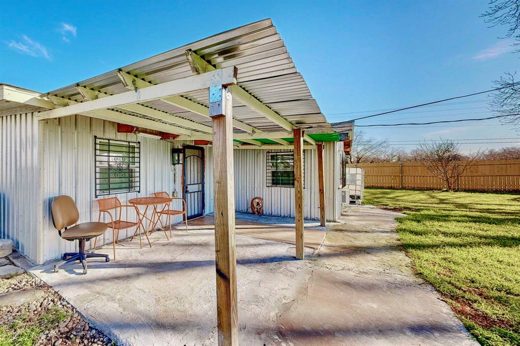 Eastwood 4th & 5th Filing Add - Residential Lease