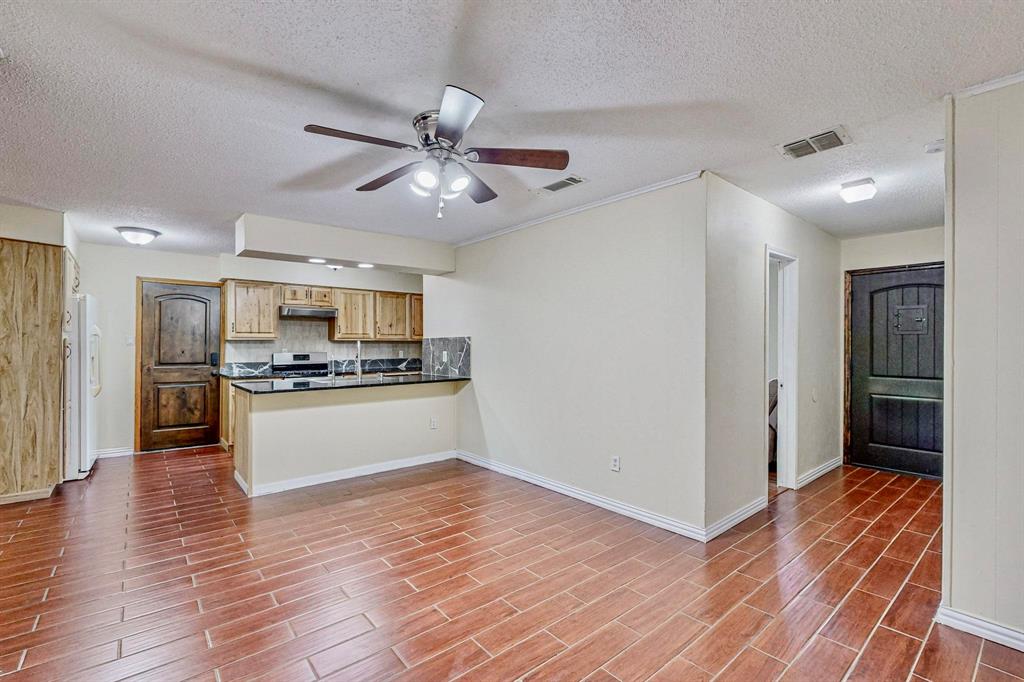 Eastwood 4th & 5th Filing Add - Residential Lease