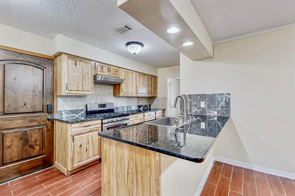 Eastwood 4th & 5th Filing Add - Residential Lease