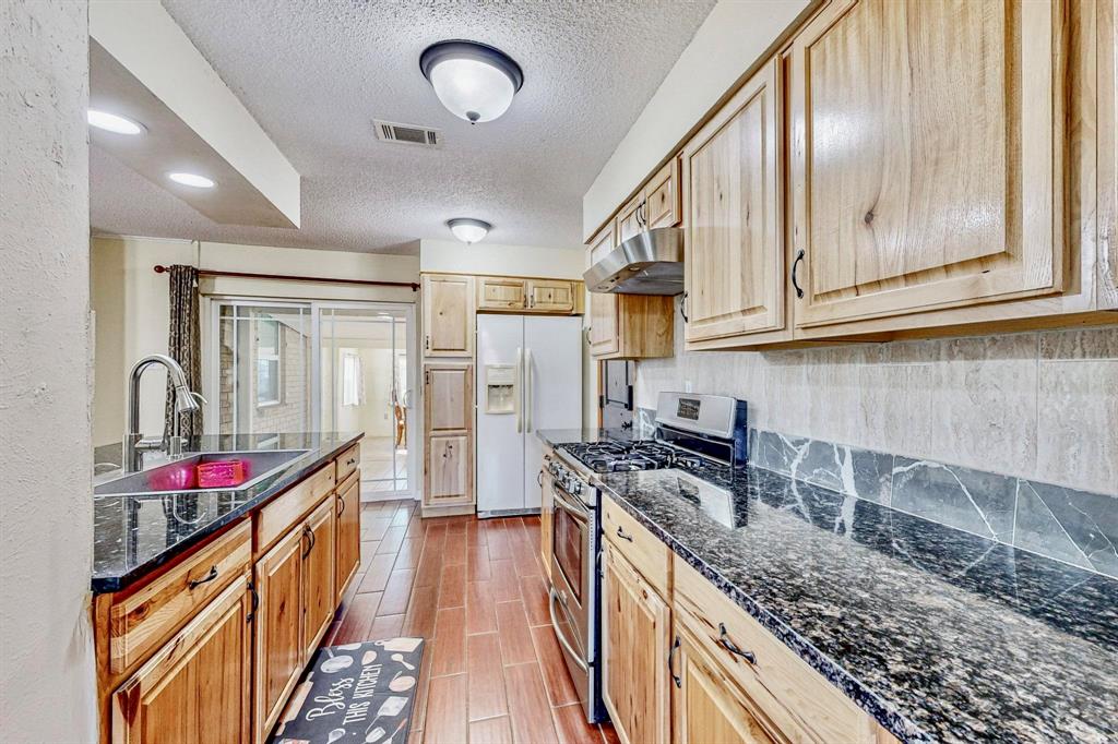 Eastwood 4th & 5th Filing Add - Residential Lease