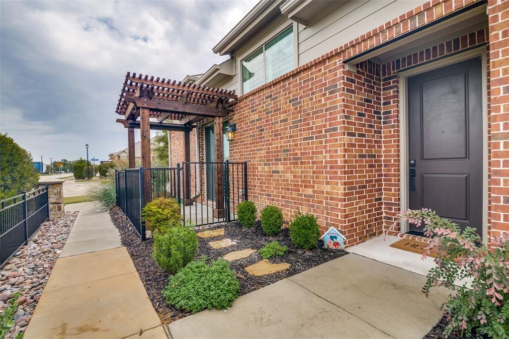 500 Oakridge Drive