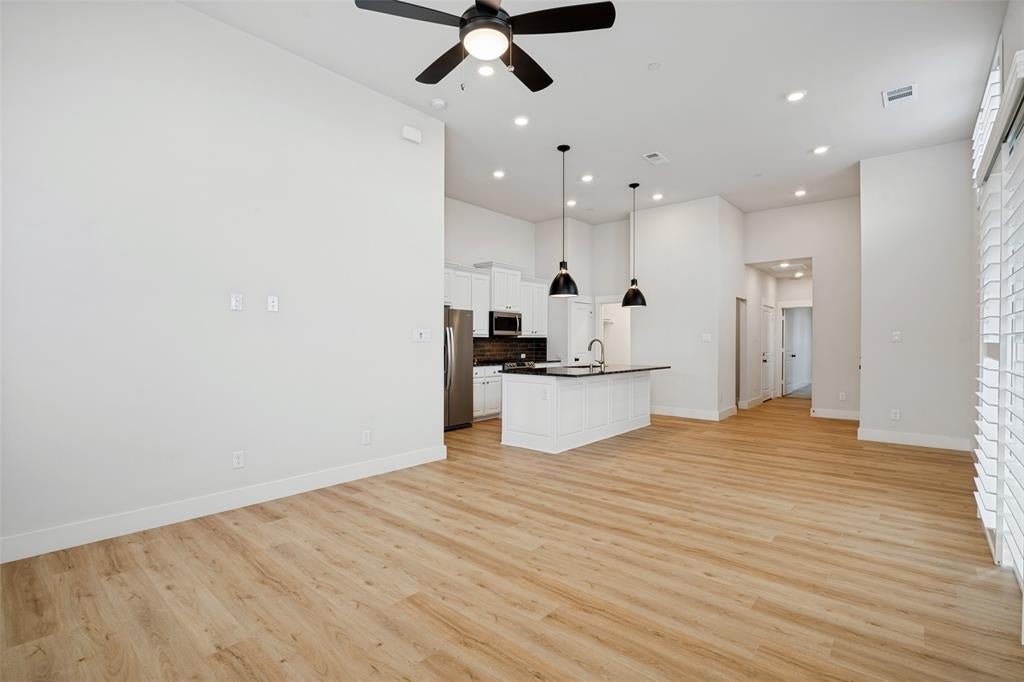 500 Oakridge Drive